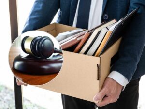 Lavoratore licenziato tribunale martello